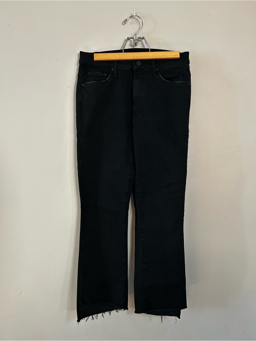 MOTHER The Insider Crop Step Fray Jeans Not Guilty Black Size 28